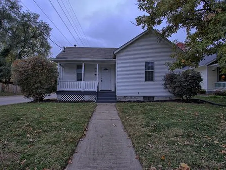 247 S Kansas St — Photo 37