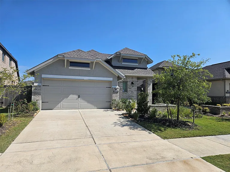 21131 Armstrong County Dr — Photo 2