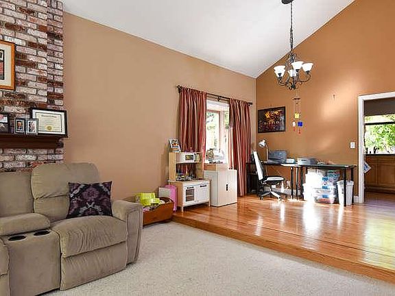 5th image of 1179 Montmorency Dr