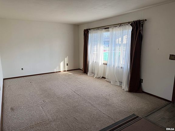 5th image of 428 Pendik Rd