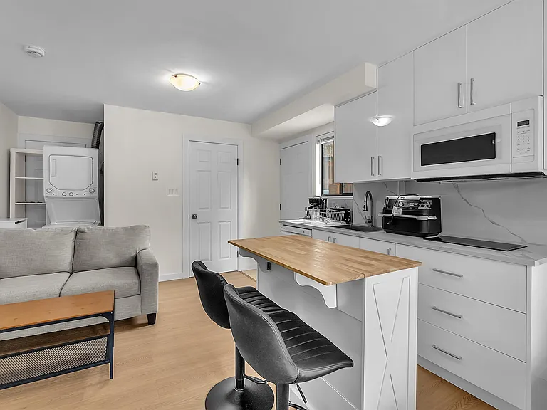 3 Saint Andrews Ave #STUDIO — Photo 6