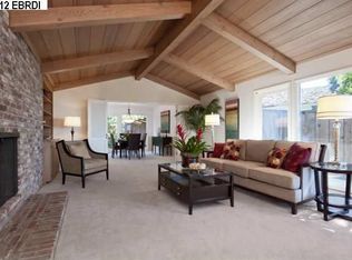 5733 Chelton Dr, Oakland, CA 94611