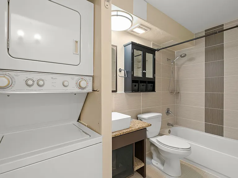2092 Kuhio Ave #906 — Photo 13