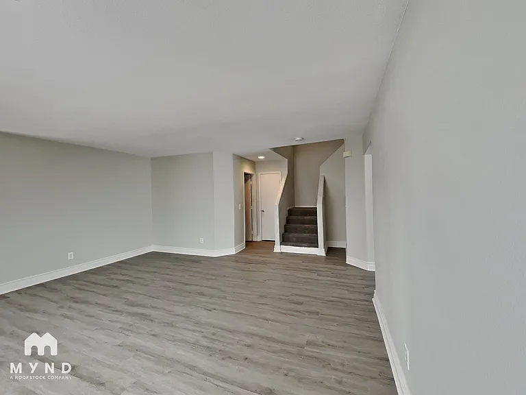 6271 Stone Hollow Ave — Photo 14