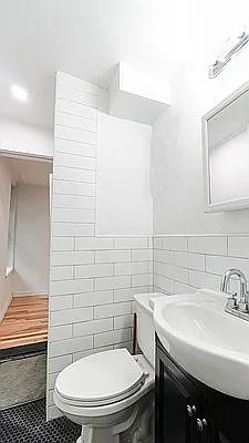 Rented by Camelot Realty Group | media 16