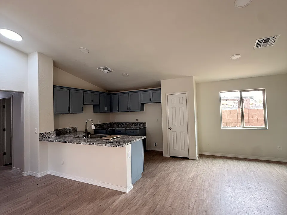 21970 W Cocopah St