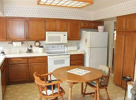 3rd image of 2330 Cobblestone Ln