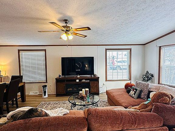 2nd image of 292 Westbrook Blvd