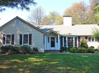 807 Oak Tree Rd, Kennett Square, PA 19348