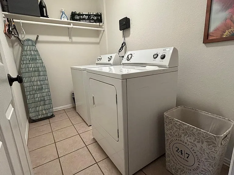 3407 Autumn View Dr — Photo 6
