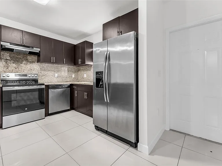 1029 SW 11th Ave #0 — Photo 14