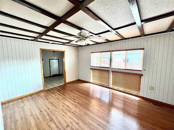 4th image of 1419 S 18th St