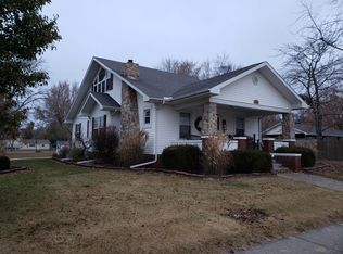 131 W Main St, Oakland, IL 61943