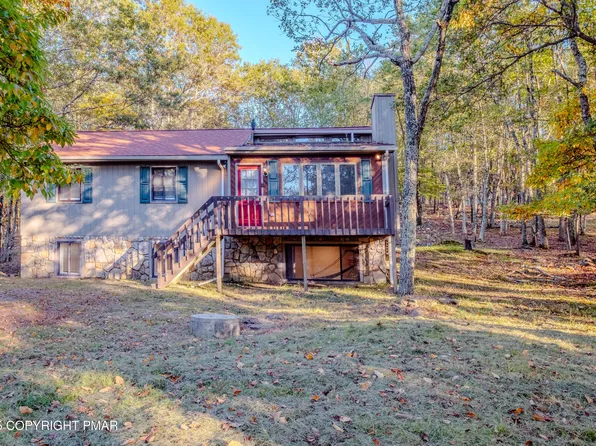 92 Shawnee Trl, Albrightsville, PA 18210