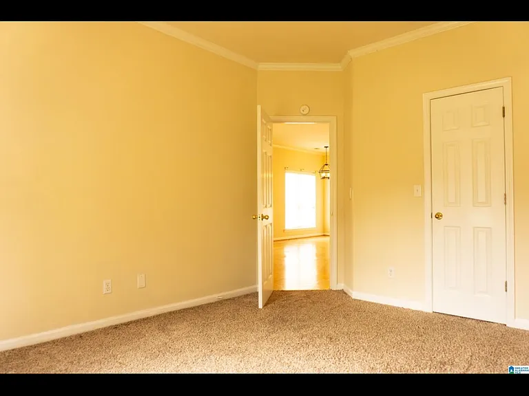 102 Canyon Trl — Photo 4