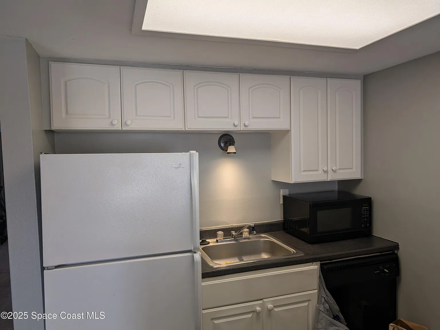 1 bed, 1.0 bath, 602 sqft, $1,200 — Photo 2