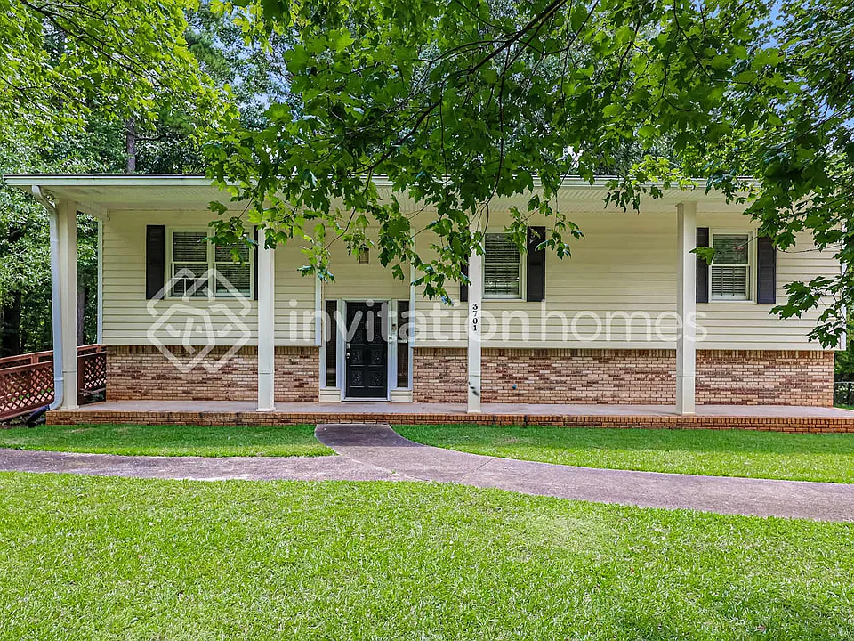 3701 Carolyn Farm Rd