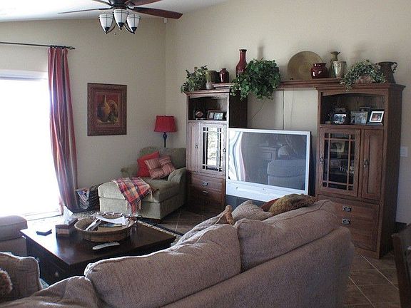 5th image of 549 S 230th Ave