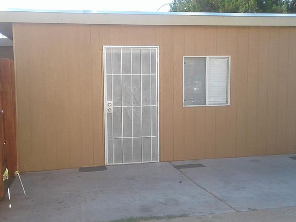 2nd image of 408 E Lohman Ave