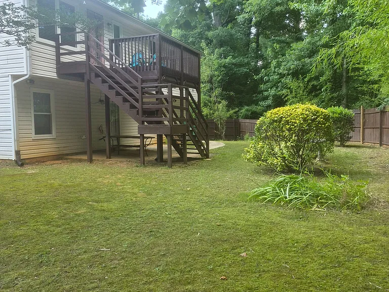 2475 Meredith Walk — Photo 9