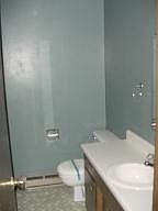5th image of 956 5th Ave W