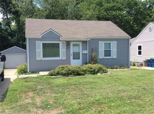106 N Carlisle St, Sugar Creek, MO 64054
