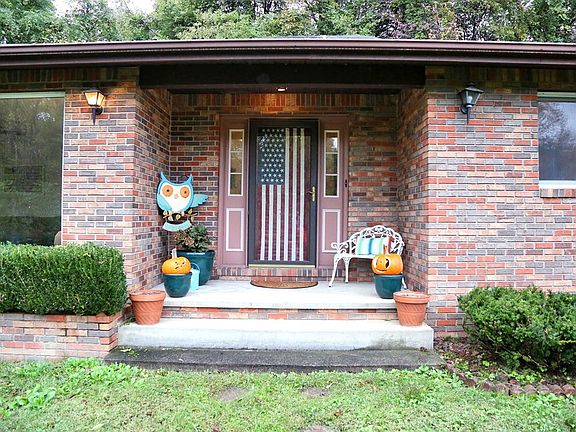 3rd image of 148 Coal Run Hl