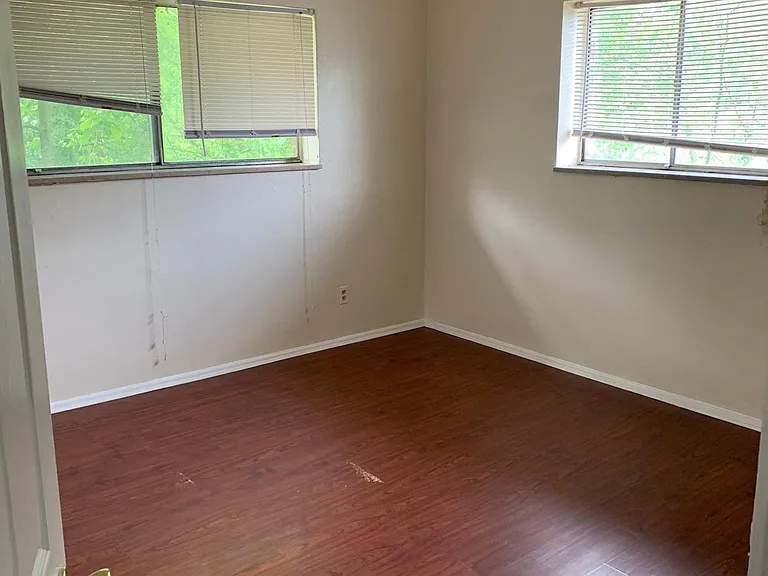 9532 Midland Blvd #3-C — Photo 4