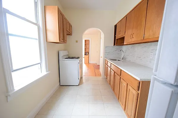 Rented by Rolling Stone Realty LLC | media 15