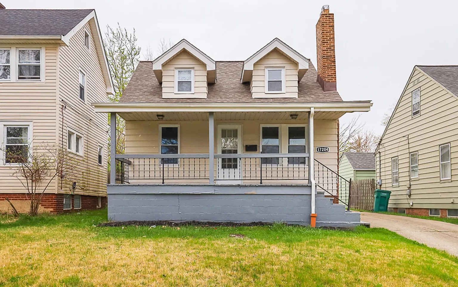 3Bedroom 1 bath Single Family Home — Photo 1