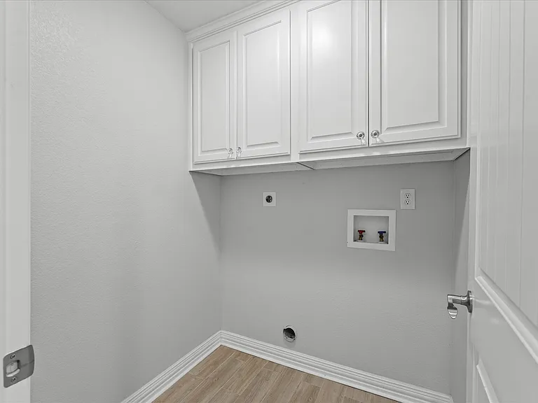 11 Austin Cors — Photo 13