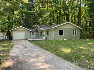 1304 James St, Harrison, MI 48625