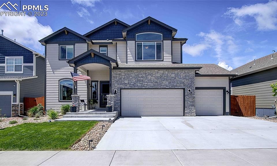 1st image of 9712 Fairway Glen Dr