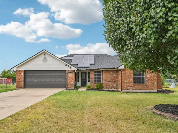 417 Bluebonnet Ln, Red Oak, TX 75154