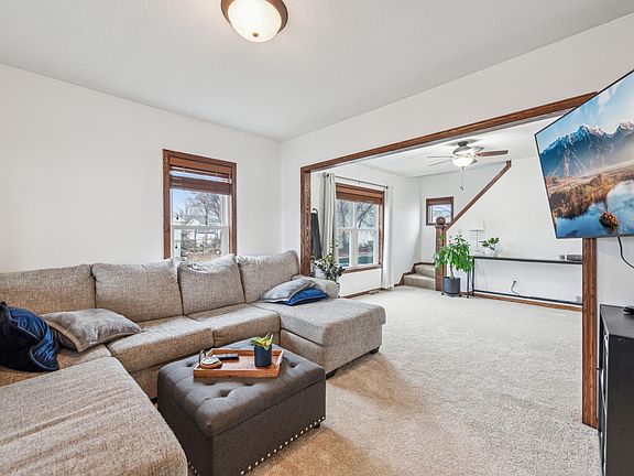 5th image of 2807 Newton Ave N