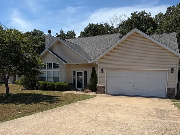 102 Valley Way, Saint Robert, MO 65584