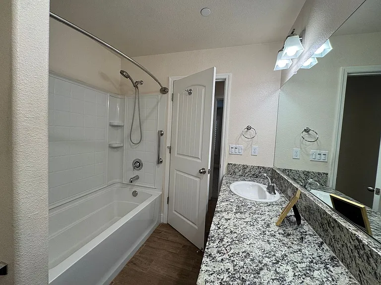 493 S Crescent Ln — Photo 19
