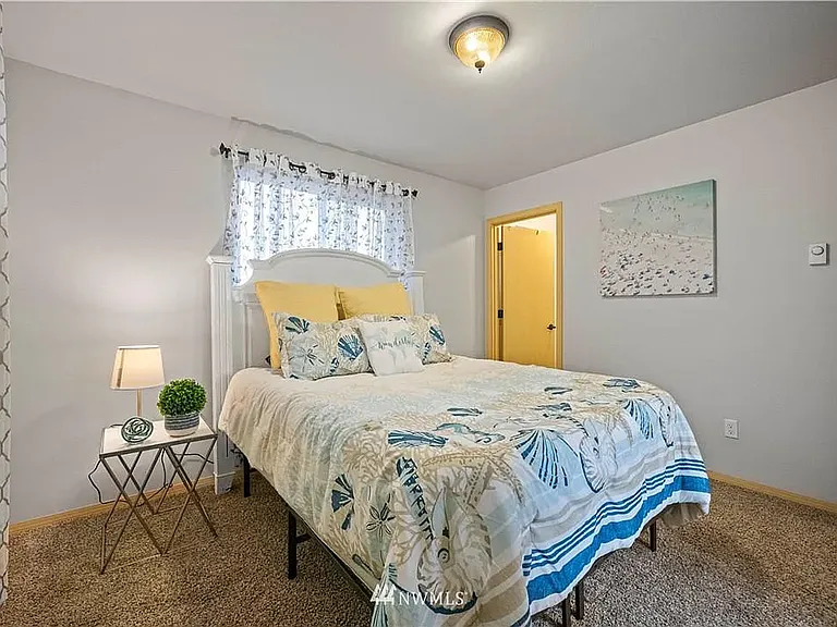 1017 W Main St #C101 — Photo 20