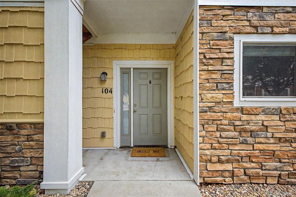4865 Hahns Peak Drive #104