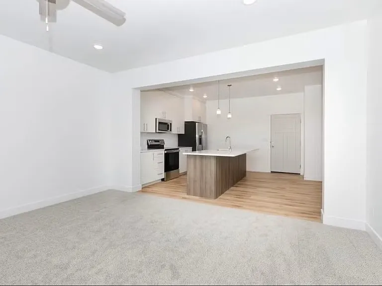 3331 S 1010 W — Photo 2
