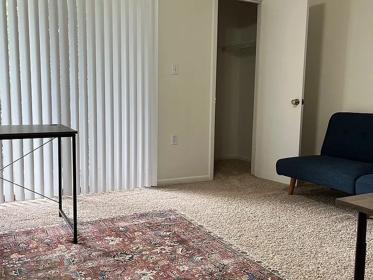 1432 SW 25th Pl — Photo 17