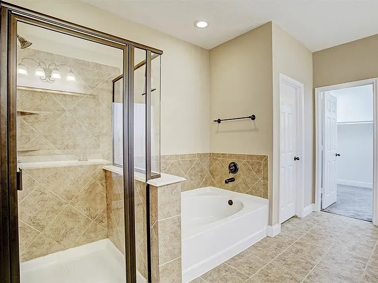 11022 Avery Oaks Ln — Photo 18