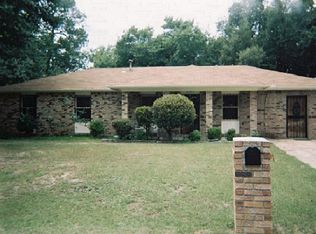507 Magnolia Ln, Gulfport, MS 39507
