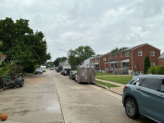 4th image of 3713 Mary Ave