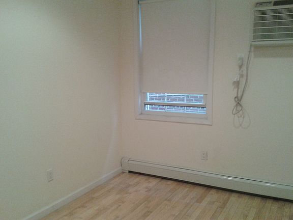 5th image of 3170 42nd St #2