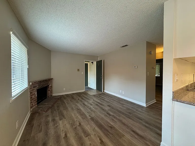 1324 G Street — Photo 4