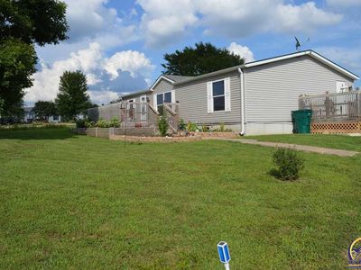 10662 Kaw Ln, Ozawkie, KS, 66070