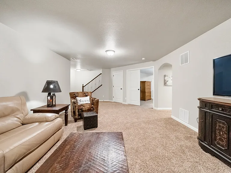 8197 Mockorange Hts — Photo 37