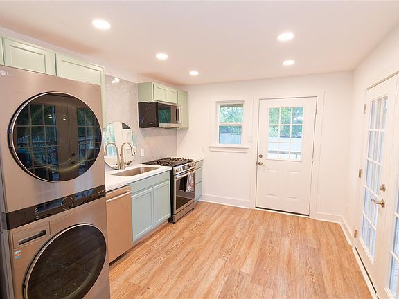 3rd image of 207 Rippetoe St