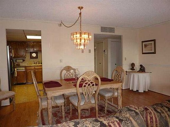 4th image of 1311 S Westcliff Pl APT 404
